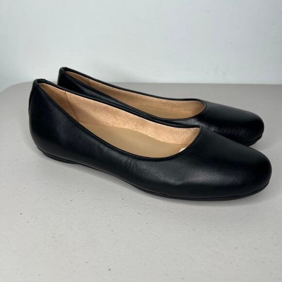 Naturalizer Black Flats - Picture 5 of 8